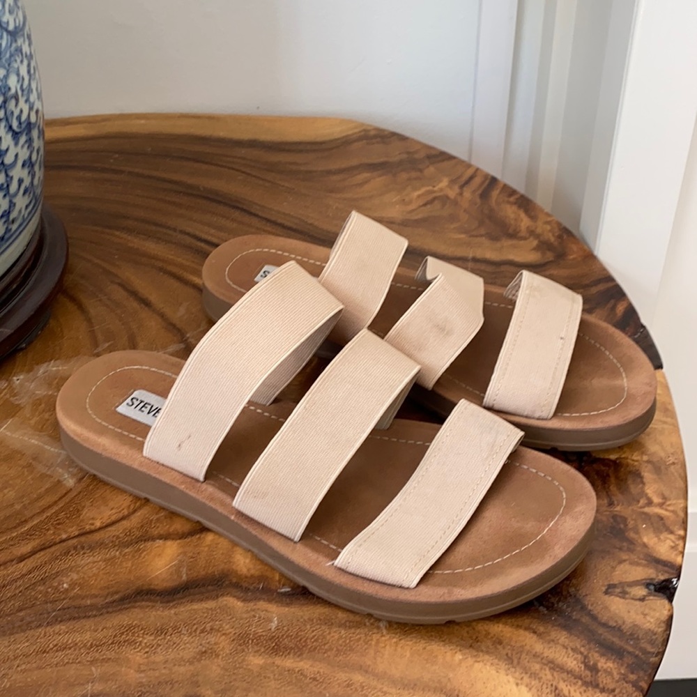 Steve Madden Sandals size 7W
